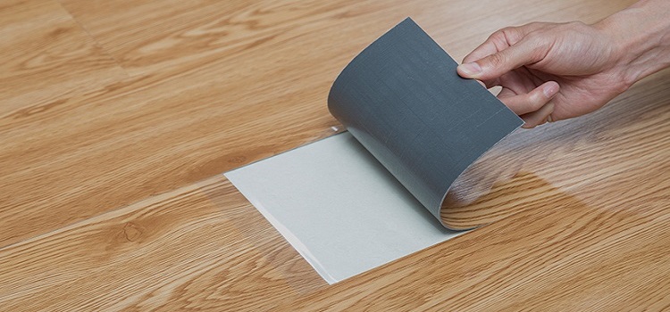 Sàn nhựa giả gỗ có keo được làm từ chất liệu nhựa PVC cao cấp